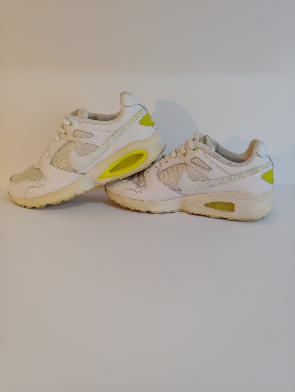 Nike Women's White Sneakers with Yellow Accents - Picture 4 of 9